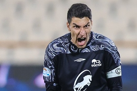 حاشیه بازی تراکتور و فولاد غیبت اخباری و خوشحالی نکردن گلزن فولاد