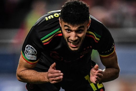 پیشنهاد رسمی مدیران بارسلونا برای مدافع ملیپوش مراکشی