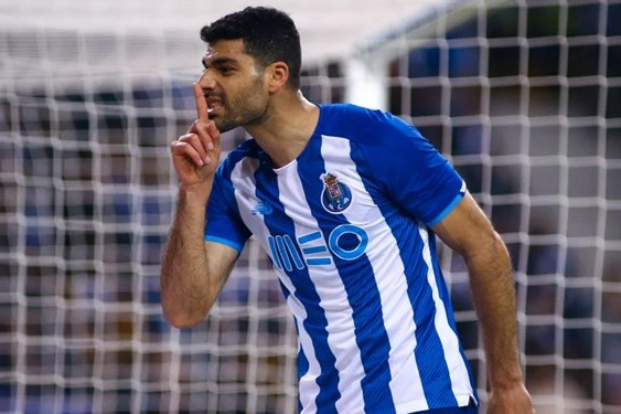 هیس طارمی روی جلد روزنامههای پرتغالی تصاویر