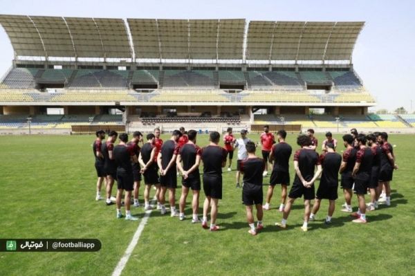 گزارش تمرین پرسپولیس صحبتهای گلمحمدی با بازیکنان امیری تنها غایب تمرین امروز