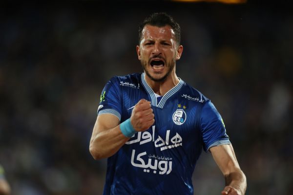 حساسترین گل فصل ایران تقدیم به پدر عکس