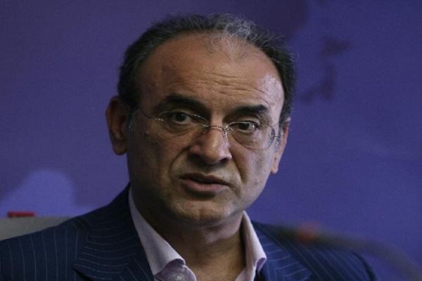  ترابیان  یک آدم تازه از راه رسیده چطور به خودش اجازه می‌دهد به من بگوید دلال