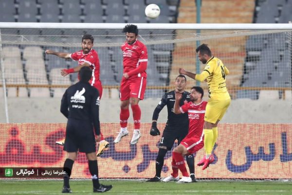 میزبانی فجر سپاسی از پرسپولیس در ورزشگاه آزادی