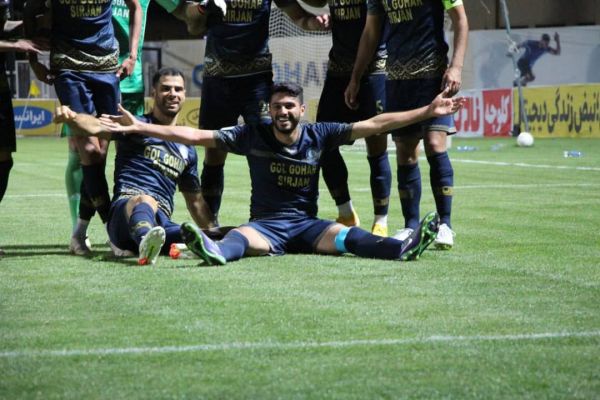  گل گهر ۳ - ذوب آهن ۲  بازگشت رویایی برای تیم امیر  ذوب خوب شروع کرد و بد تمام کرد