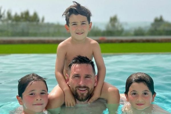 عکس بامزهای که همسر مسی به مناسبت روز پدر منتشر کرد