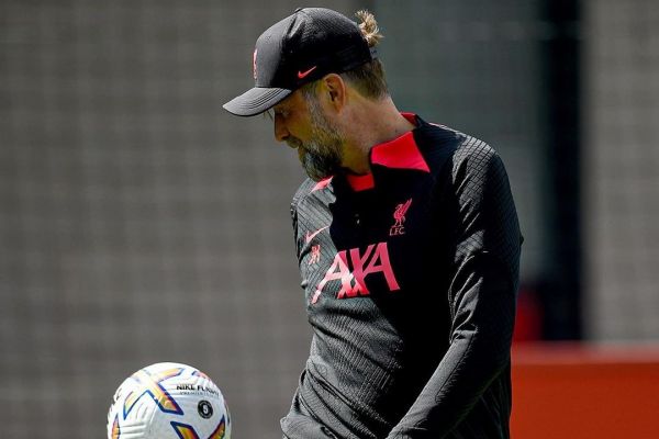 عکس؛ حرکات نمایشی کلوپ با توپ در تمرین لیورپول