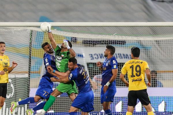 زارعی مجوز ملی برای حضور در لیگ قهرمانان فوتبال آسیا الزامی نیست