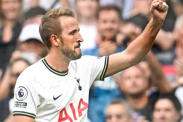 کین رکورد شگفتانگیز آگوئرو را شکست