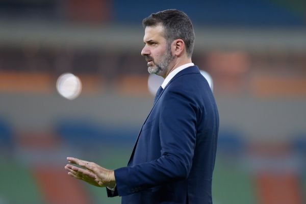 ملیپوشان الجزایری خرید های جدید استراماچونی