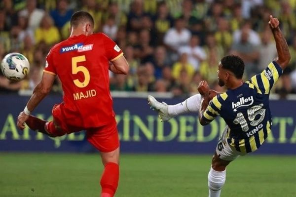 انتقال مدافع ایرانی کایسریاسپور به بیمارستان پس از مصدومیت