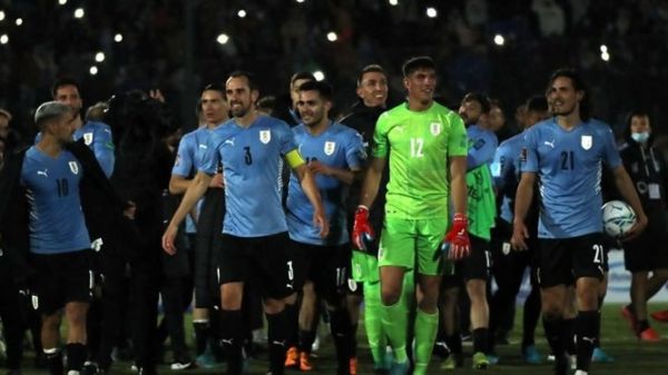  مشخص شدن لیست تیم ملی اروگوئه برای بازی با ایران