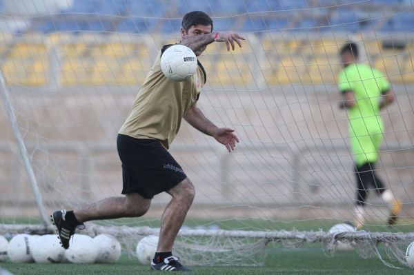 تمرین ۹۰ دقیقهای پرسپولیس در روز دروازهبانی باقری