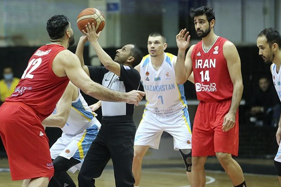 بازی ایران و چین بدون تماشاگر برگزار میشود