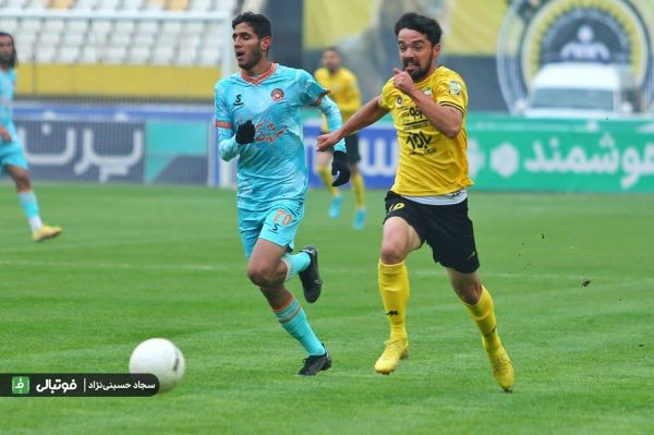  گزارش تصویری اختصاصی  دیدار تیمهای سپاهان و مس کرمان