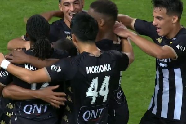  لیگ بلژیک  پیروزی شارلروا با بازیکنان ایرانی