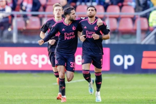 ستاره تیم ملی ایران به شایعات جدایی پایان داد