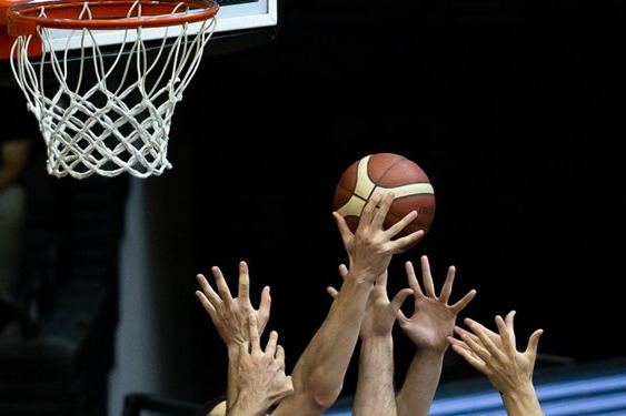 یک تیم در آستانه حذف از لیگ برتر بسکتبال