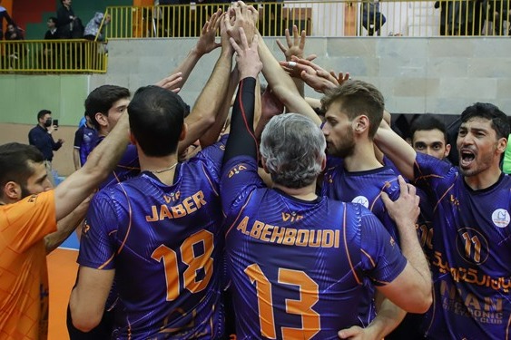  لیگ برتر والیبال  هورسانی‌ها دهمین پیروزی‌شان را جشن گرفتند  انتقام‌گیری به سبک خراسانی‌ها