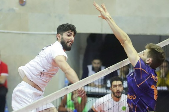 لیگ برتر والیبال پیروزی پاس و نیان مقابل حریفان پای نیروی انتظامی به سالن باز شد