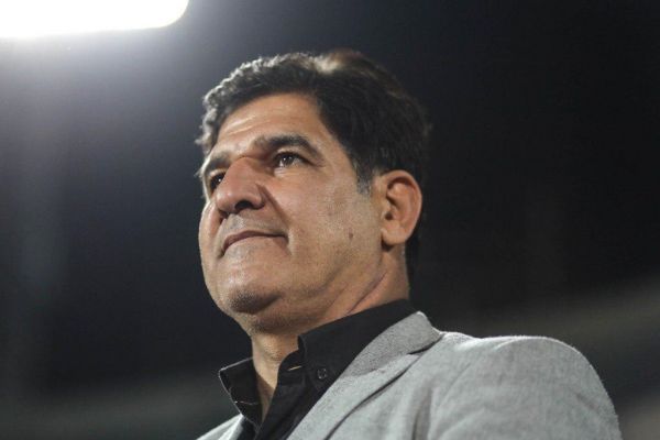  رضا مهاجری به سوگ مادر نشست