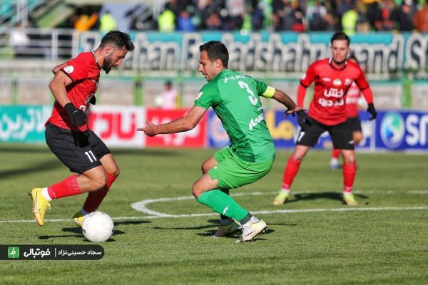  گزارش تصویری اختصاصی  دیدار تیمهای ذوب آهن و تراکتور