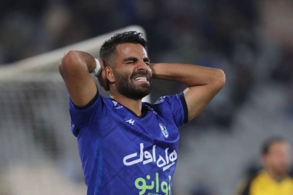  خبر بد برای استقلالی ها  مرادمند از لیست 18 نفره خط خورد