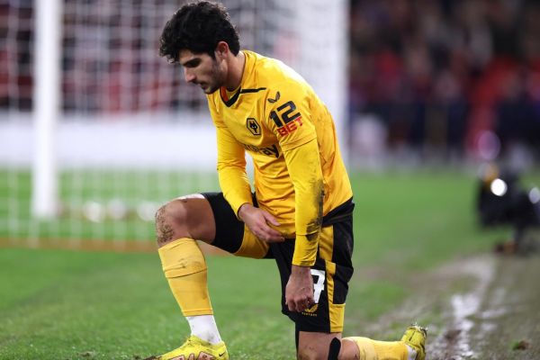  چرا مهاجم پرتغالی به بارسلونا نیامد