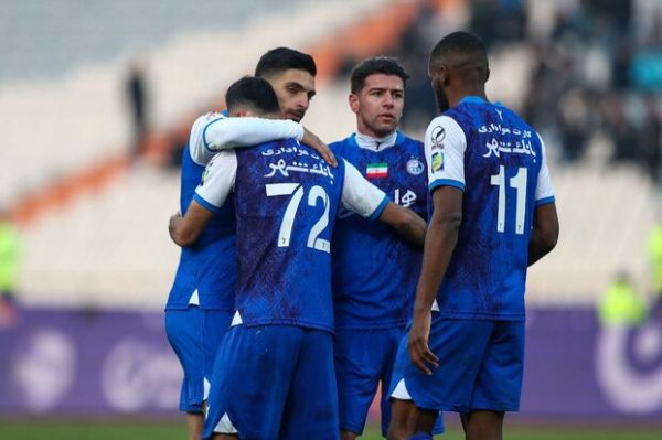  بعد از رفع محرومیت از نقل و انتقالات صورت گرفت  توافق استقلال با یک بازیکن خارجی