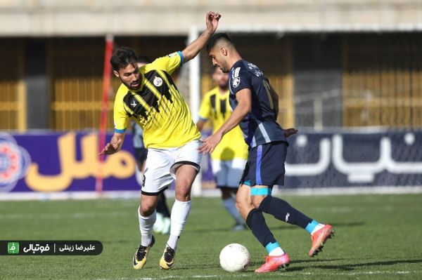 پیکان صفر - نفت مسجد سلیمان صفر پیکان برای بردن فانوس بدست لیگ برتر، بنزین نداشت نباختن نفت مسجدسلیمان شگفتی هفته هجدهم