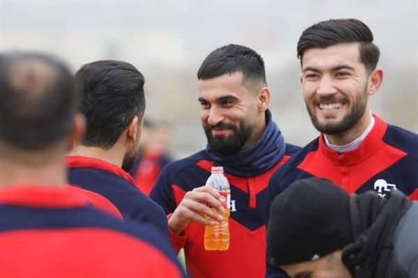 مدافع مصدوم تراکتور به هوادار هم نمیرسد