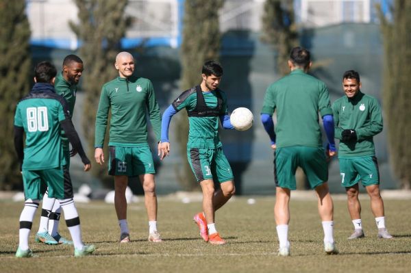  سوال روز؛ آمانوف ایران را ترک کرده یا قهر کرده