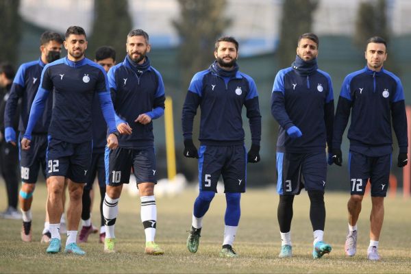 استقلال با ۵ غایب در مقابل نفت مسجدسلیمان ساپینتو مرادمند را خط زد