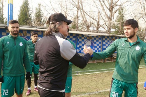 دلیل برگشت آمانوف به ازبکستان بدون خداحافظی با استقلالیها چه بود