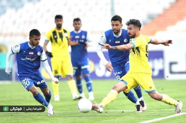 کریمی لیدرهای نفت مسجدسلیمان ما را تهدید کردند مجانی بازی میکنیم