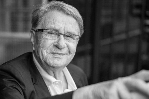 واکنش فدراسیون فوتبال به فوت چیرو فوتبال جهان شوکه است