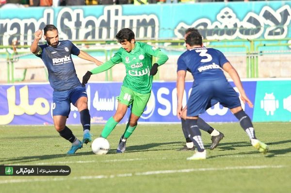  ذوب آهن یک - ملوان یک  تارتار با برد قهر کرده  سوغات یک امتیازی زارع از اصفهان