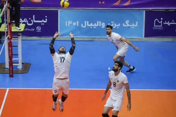 شکست یاران غفور و موسوی در والیبال پیکان در خانه مغلوب شد