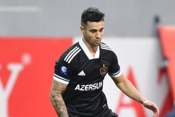 وینگر اسپانیایی وارد تبریز شد مهاجم سابق اوساسونا به زودی در ترکیب تراکتور