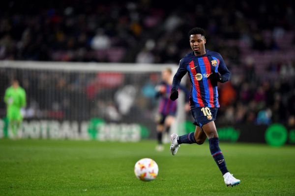  دو غول انگلیسی به دنبال جذب مهاجم بارسلونا