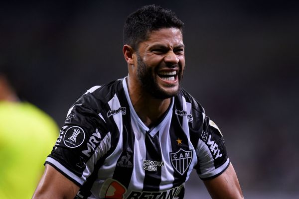 درخشش ستاره 36 ساله فوتبال برزیل با دو کاشته مهارنشدنی