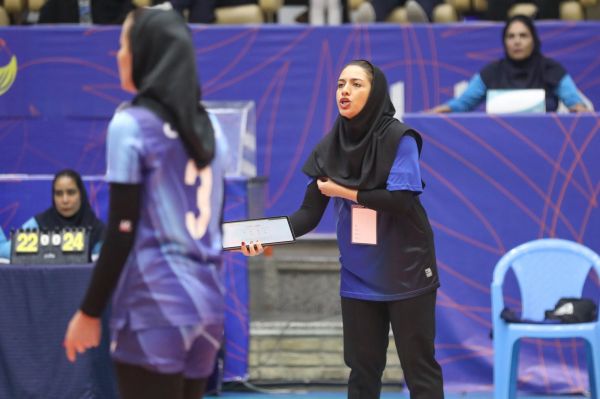  حجتی  غیبت سه مهره اصلی کارمان را سخت کرد  بازیکنانم انگیزه لازم را نداشتند