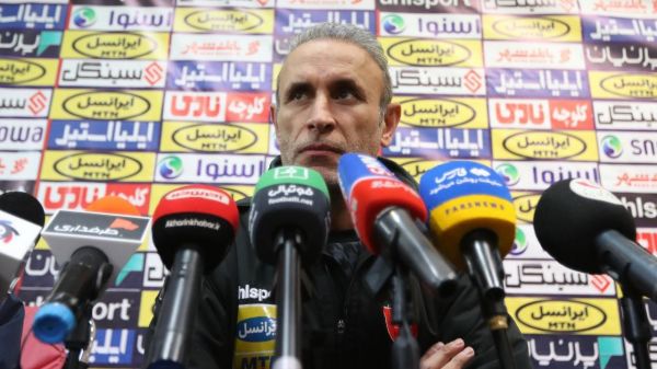 ادعای روزنامه دولت؛ استعفای گلمحمدی در صورت باخت پرسپولیس به سپاهان