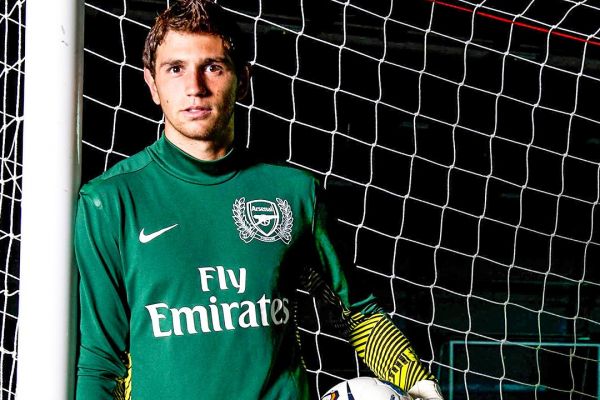 کمک ناخواسته بهترین دروازهبان جام جهانی به آرسنال