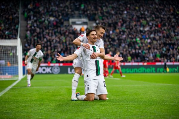 شکست بایرن مونیخ و احتمال از دست دادن صدر جدول