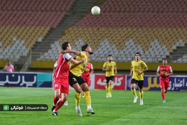 ظرفیت تماشاگران در دیدار سپاهان و پرسپولیس امشب مشخص میشود