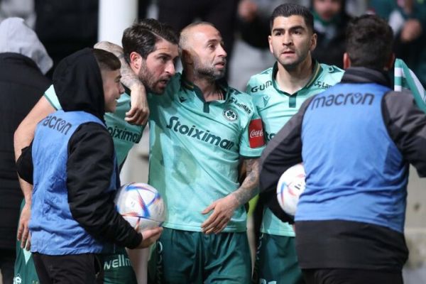  تمجید از کاپیتان ایران  درخشش کریم انصاری فرد در جام حذفی قبرس