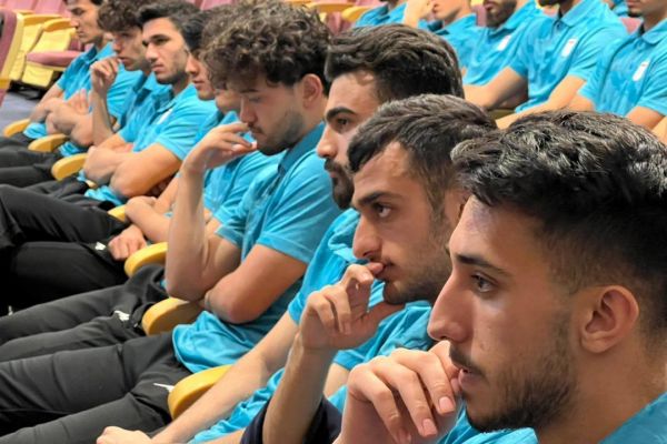  جلسه مدیران کمیته ها با اردو نشینان تیم ملی جوانان ایران  تصاویر