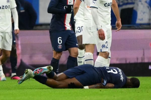  خبر بد برای پی‌اس‌جی؛ مدافع فرانسوی فصل را از دست داد
