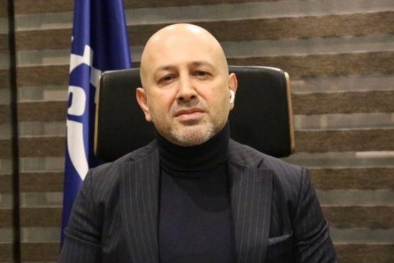  دولتشاهی  تبلیغات محیطی قیمت واقعی خودش را ندارد