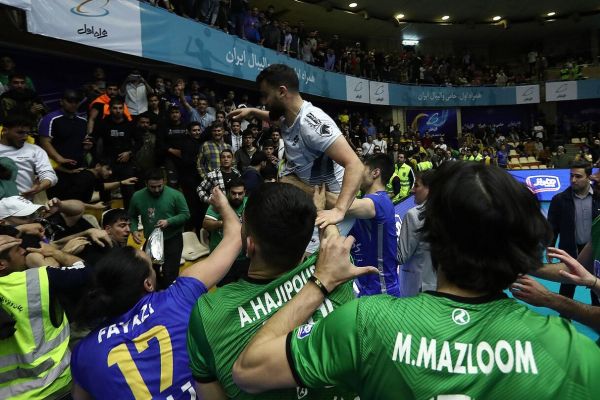 واکنش رسانه اروپایی به زد و خورد ملیپوش پیکان با تماشاگران